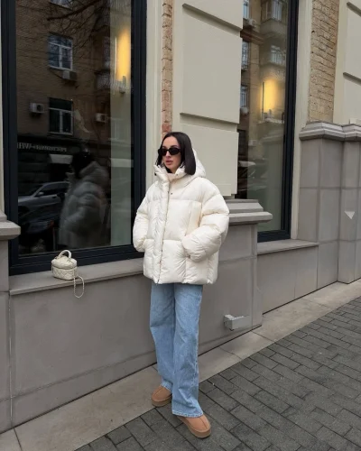 Oversize puffer молочного кольору