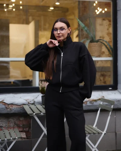 Жіночий костюм COZY із преміальної вʼязки в чорному кольорі